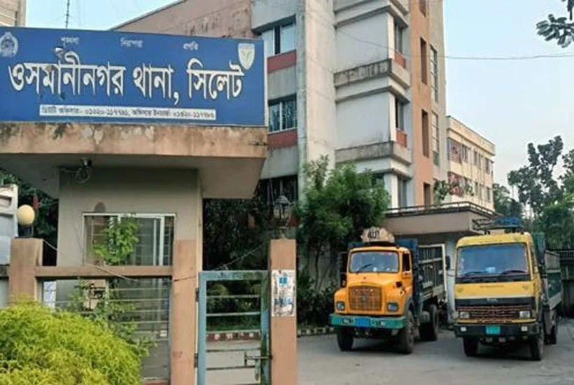 অ*নৈতিক কাজের অ*ভিযোগে ওসমানীনগরে আ*টক ৩