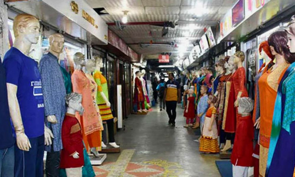 রাত ৮টার মধ্যে দোকান ও শপিং মল বন্ধের সিদ্ধান্ত
