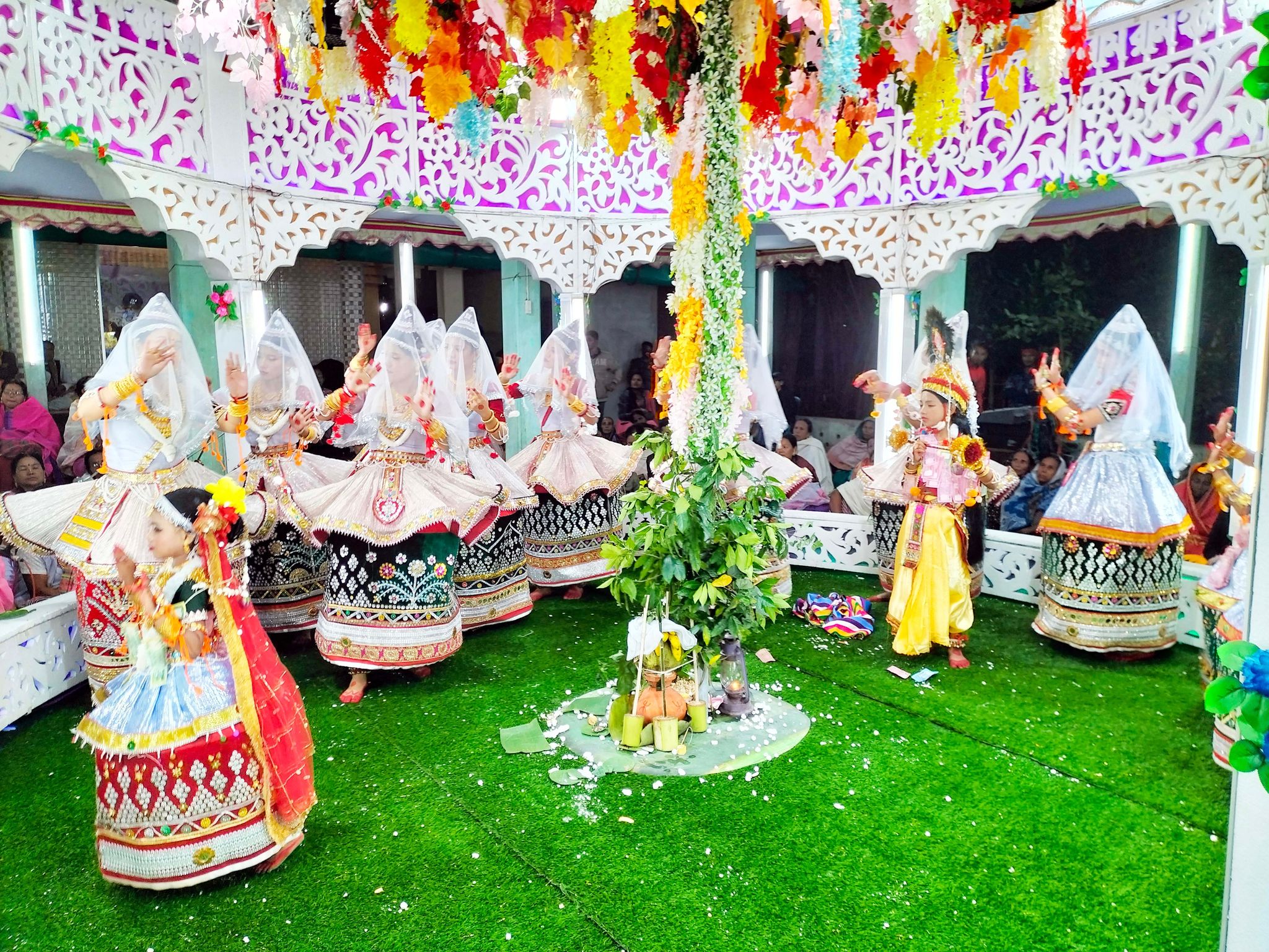 কমলগঞ্জে বর্ণাঢ্য আয়োজনে শেষ হলো মণিপুরীদের রাসলীলা উৎসব