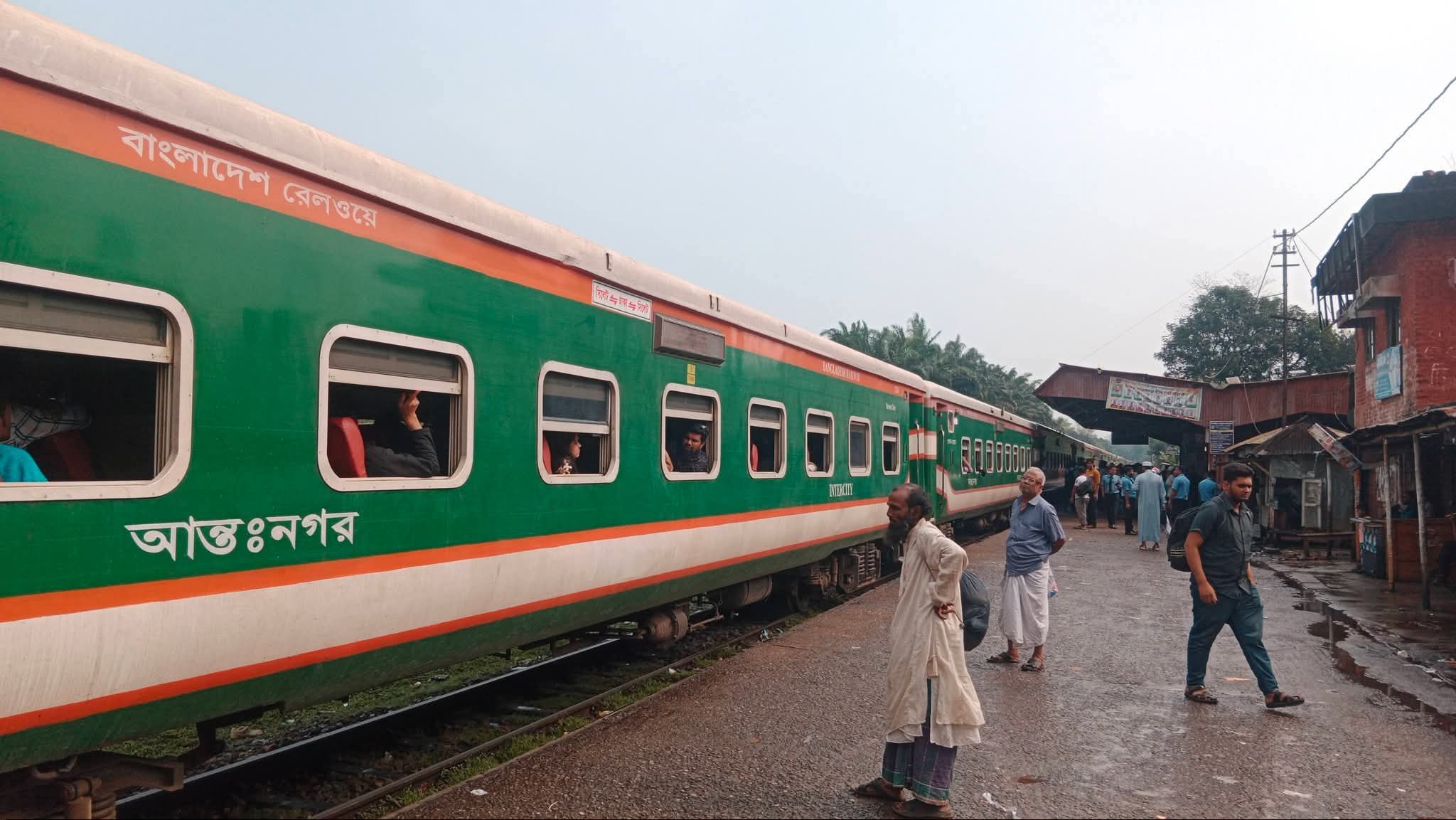 তিন ঘণ্টা পর সিলেটের রেল যোগাযোগ স্বাভাবিক