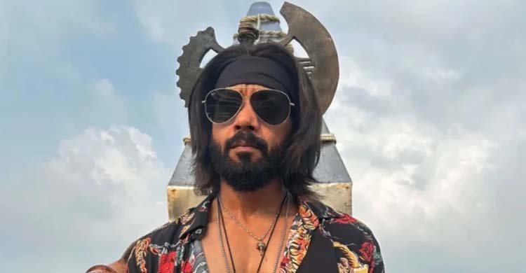 উপকূলের জীবনের কঠিন বাস্তবতা নিয়ে তন্ময় সূর্যের &lsquo;হাঙর&rsquo;