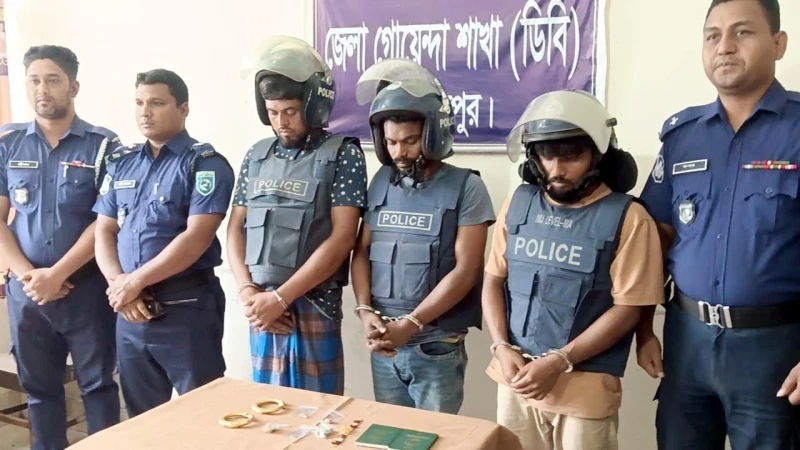 বৃদ্ধাকে শ্বাসরোধে হত্যার রহস্য উম্মোচন, গ্রেপ্তার ৩