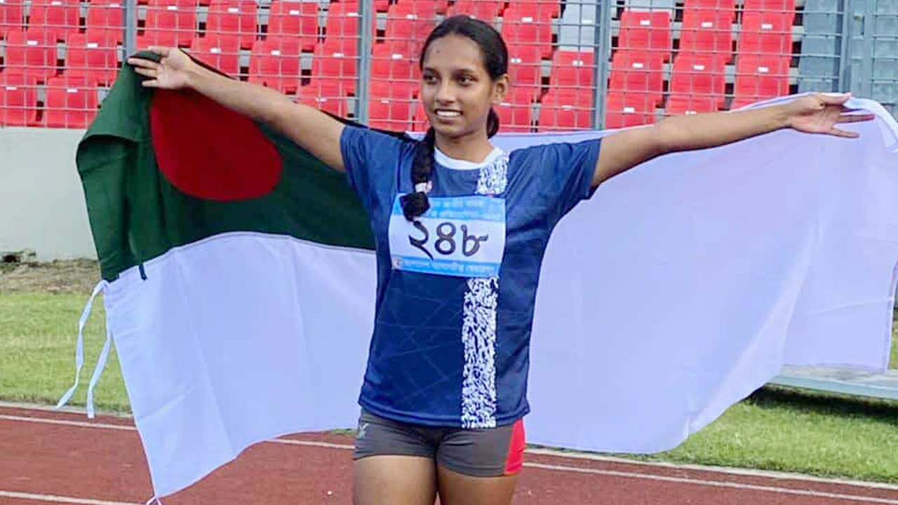 &lsquo;বিতর্ক&rsquo; ও অপেক্ষার পর শিরিন নয়, দ্রুততম মানবী সুমাইয়া