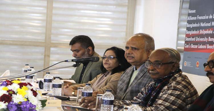 ক্রিকেট ও মিউজিকে টাকা আছে, ফিল্মে নেই: পরিচালক আহমেদ মুজতবা জামাল