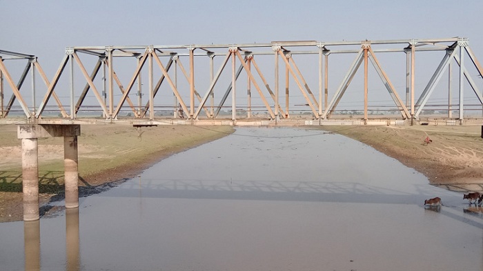 ব্যক্তির দখলে আস্ত নদী 