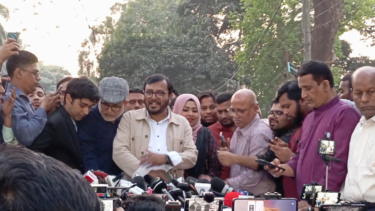 সরকার ক্ষমতায় আছে ঠিকই কিন্তু কর্তৃত্ব সুস্পষ্ট হয়নি : মঞ্জু