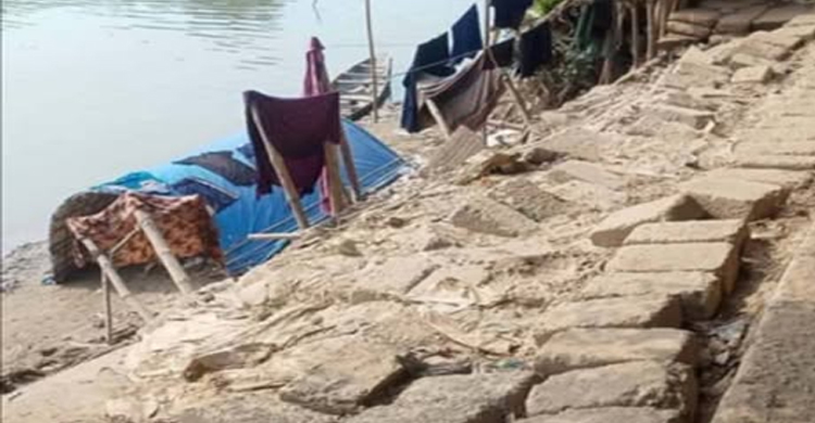 তাহিরপুর সদরের রাস্তার বেহাল অবস্থা এ যেন দেখার কেউ নেই 