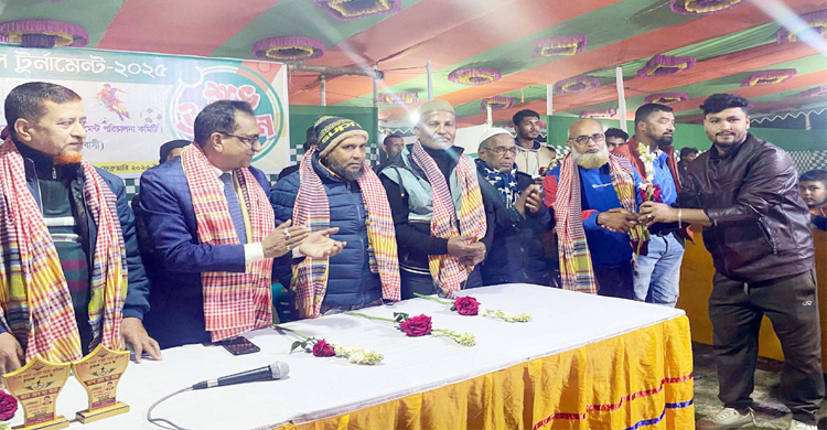 কমলগঞ্জে ক্যাশ মানি নাইট মিনি ফুটবল টুর্না*মেন্ট উ দ্বো ধ ন 