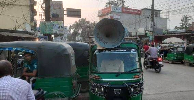 জগন্নাথপুরে বাজার নিয়ন্ত্রণে মাইকিং