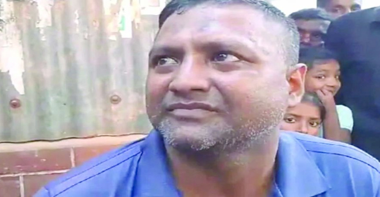 র&zwnj;্যা ব পরিচয়ে চাঁদা নিতে এসে অবসরপ্রাপ্ত আ ন সা র সদস্য গ্রে প্তা র