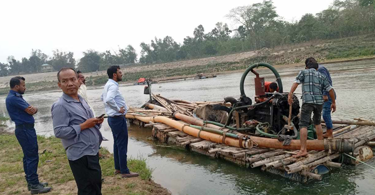 কুলাউড়ায় ইজারা চু*ক্তি লঙ্ঘন করায় ১ লক্ষ  টাকা জরিমানা 