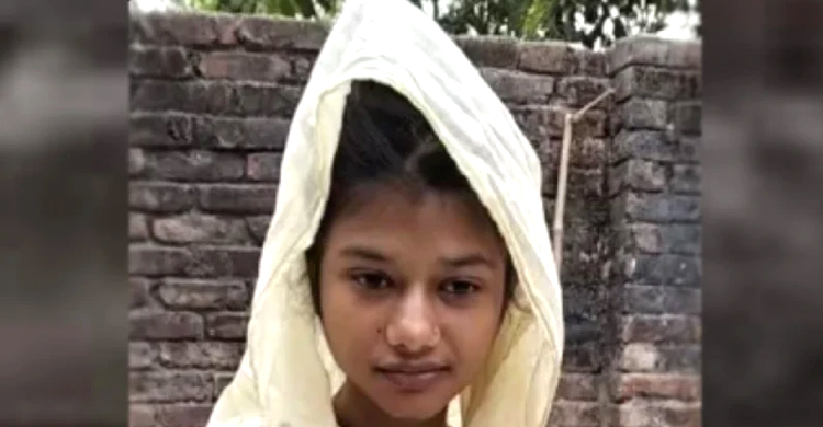 বাবার মৃ ত্যু দে হ বাড়িতে রেখে এসএসসি পরীক্ষাকেন্দ্রে মেয়ে
