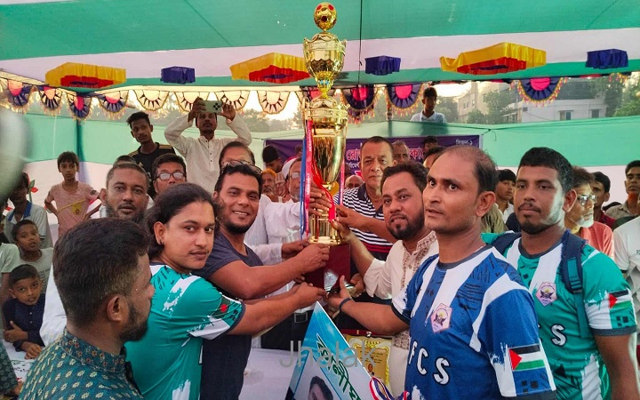 শ্রীমঙ্গলে মরহুম আব্দুল আহাদ স্মৃতি পরিষদের ফুটবল টুর্নামেন্টে চ্যাম্পিয়ন দক্ষিণ মুসলীমবাগ স্পোর্টস একাডেমি
