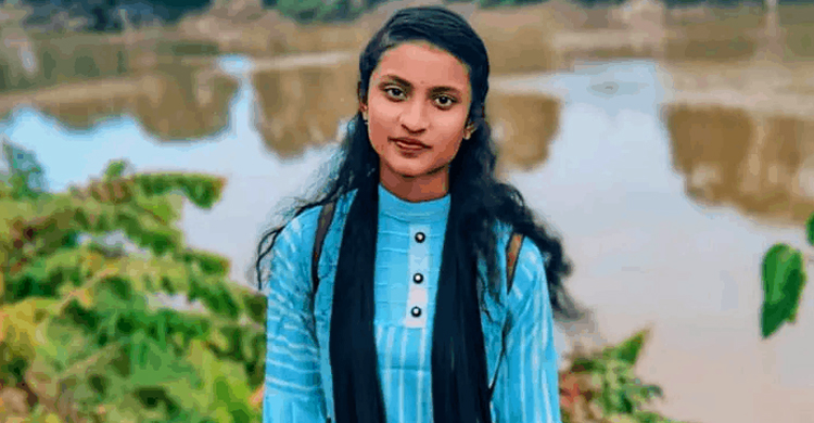 অবশেষে প্রমিতা পেলো পুলিশে চাকুরী