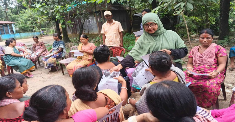 রাষ্ট্র কাঠামো সংস্কারের ৩১ দফা প্রচারে মানুষের দ্বারে সালমা নজির
