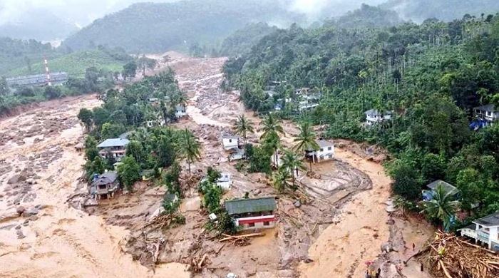 ভারতের কেরালায় ভূমিধসে মৃ ত্যু বেড়ে ১৮৬