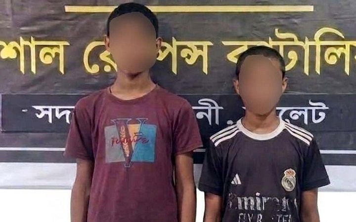 জৈন্তাপুরে রেস্টুরেন্ট থেকে নি/খোঁজ দুই মাদ্রাসাছাত্র উ/দ্ধার