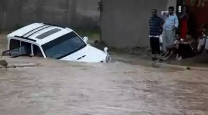 ভারী বৃষ্টিপাতের কারণে আফগানিস্তানে আকস্মিক বন্যা ৬০ জনের মৃত্যু,বহু নিখোঁজ
