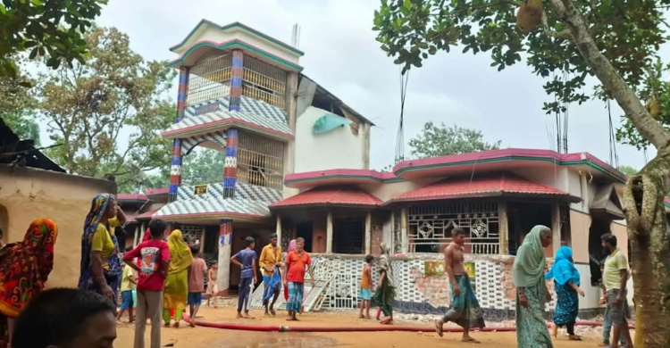 মাধবপুরে অ*পহরণকে কেন্দ্র করে সহিংসতা, পু ড় ল বসতঘর