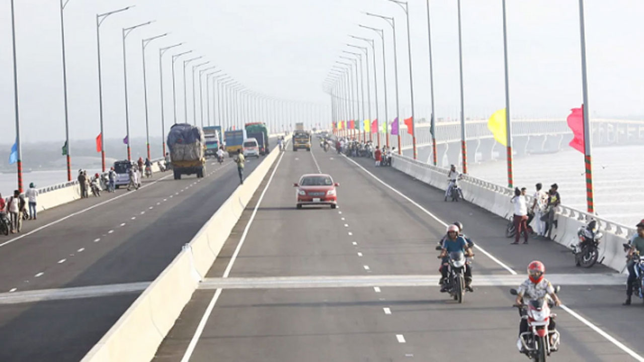 পদ্মা সেতুতে আয় ১১৮৬ কোটি টাকা