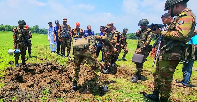 সুনামগঞ্জে মিলল ব্রিটিশ আমলের সচল গ্রে নে ড,  নি ষ্ক্রি য় করলো সে না বা হি নী