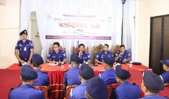 মৌলভীবাজার জেলা পুলিশ সুপারের কুলাউড়া থানা পরিদর্শন
