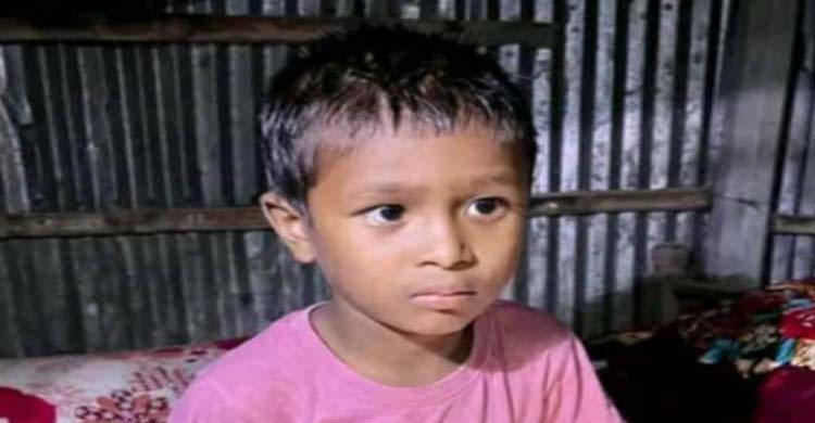 রাতের আঁধারে ৬ বছরের শিশুকে পুকুরে ফেলে দিলেন স ৎ বাবা