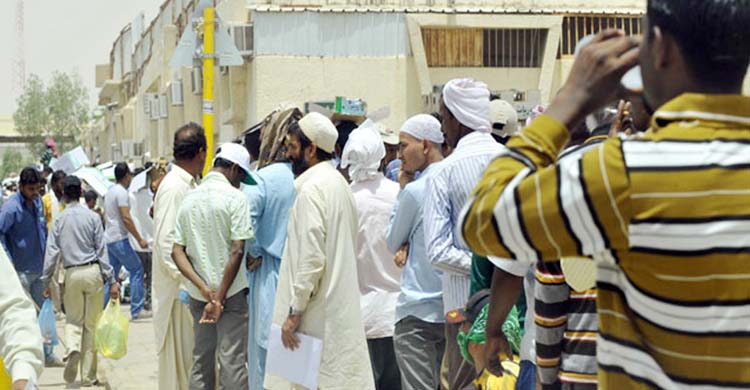 সৌদিতে প্রায় ২২ হাজার প্রবাসী গ্রে প্তা র