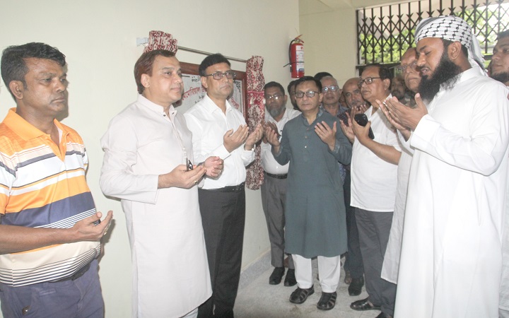 মানসম্মত শিক্ষার জন্য আধুনিক অবকাঠামোর বিকল্প নেই' - মন্ত্রী মুক্তাদির