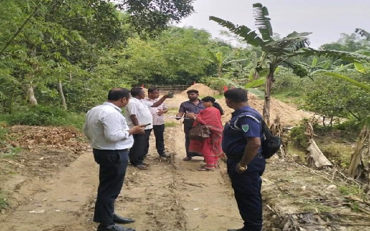 শ্রীমঙ্গলে  ১০ ট্রাক সিলিকা বালু জ*ব্দ