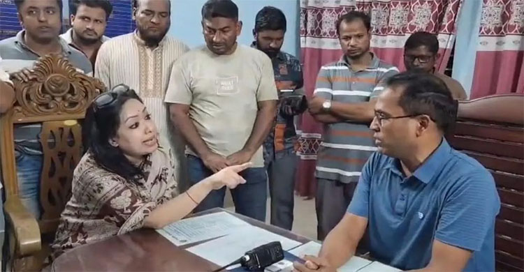 ওসির সঙ্গে রুমিনের বাদানুবাদ, বললেন &lsquo;আপনি আওয়ামী লীগ ছিলেন&rsquo;