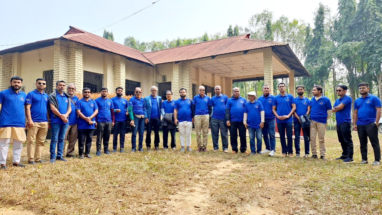 বর্ণাঢ্য আয়োজনে মৌলভীবাজার প্রেসক্লাবের আনন্দ ভ্রমন