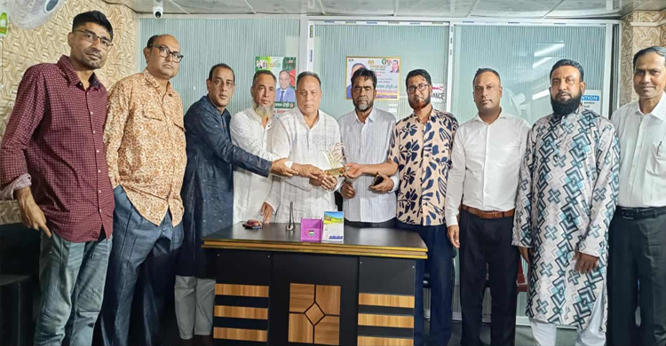 এমরান আহমদ চৌধুরীর সাথে সিলেট জেলা তাঁতীদলের সৌজন্যে সাক্ষাৎ