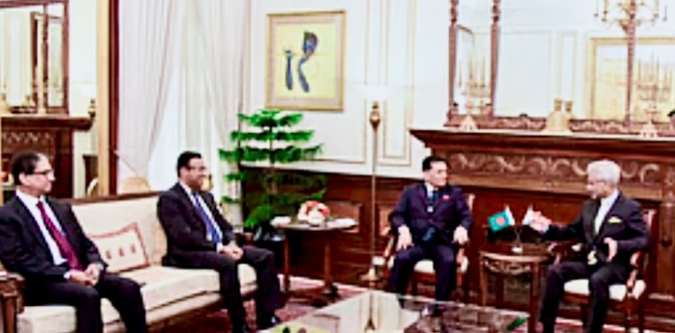 ভিসা সহজ করার আশ্বাস দিয়েছে ভারত