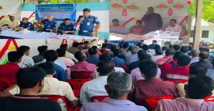 তাহিরপুরে  দুর্গাপুজা উপলক্ষে আইনশৃঙ্খলা বিষয়ক মতবিনিময় সভা