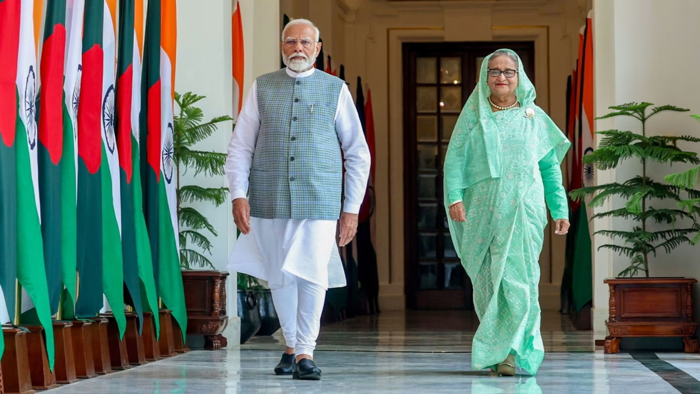 ভারতীয় আধিপত্যের কাছে আত্মসমর্পণ করেছিলেন শেখ হাসিনা