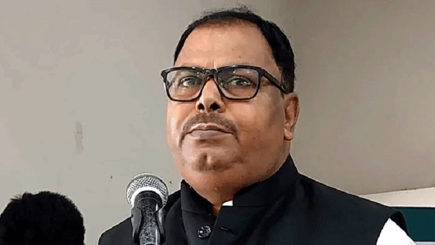 ঘুষের টাকা ফেরত চাওয়ায় পুলিশ সদস্যসহ ৩ জনকে মারধর