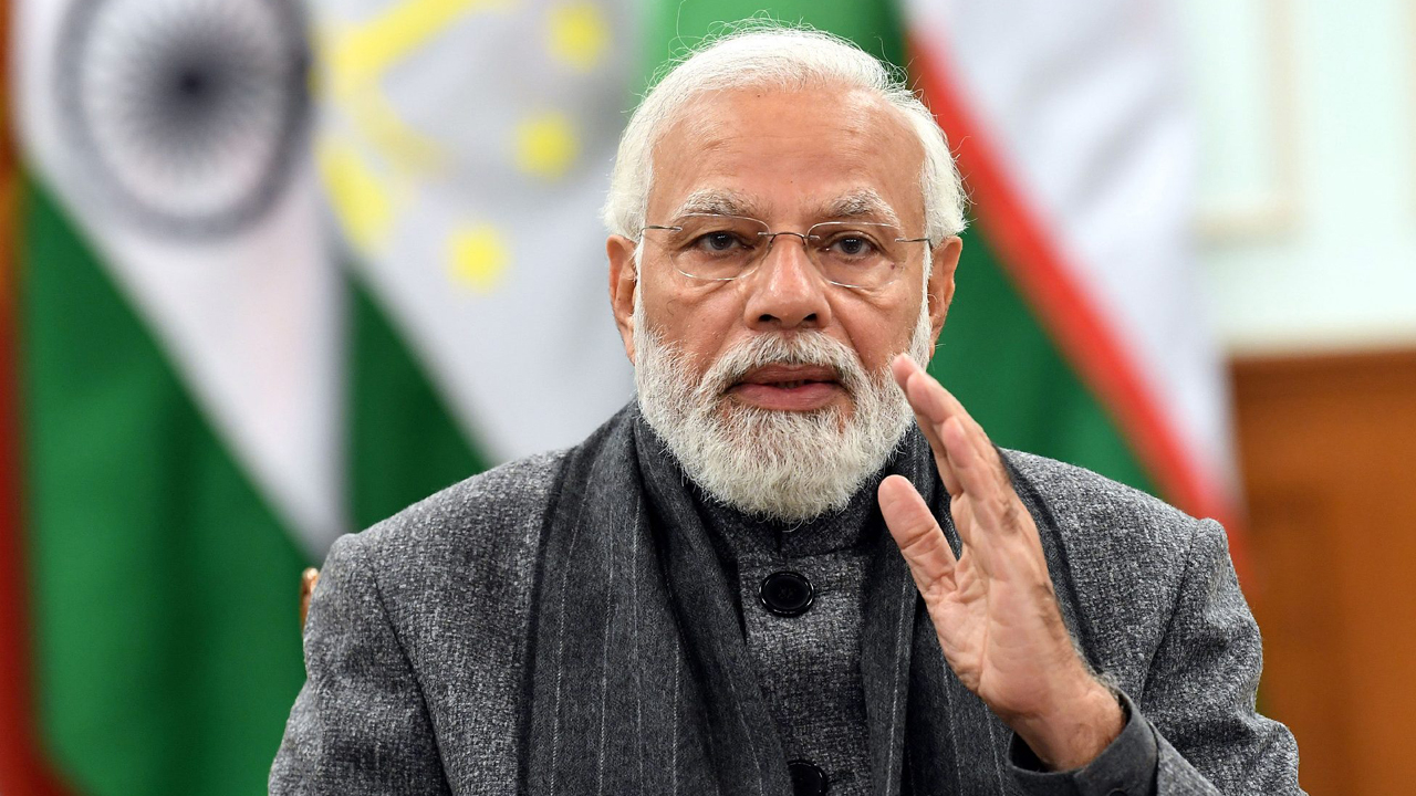 ছোটবেলা দারিদ্রতায় কেটেছে, স্কুলে যাওয়ার জুতা ছিল না: নরেন্দ্র মোদি
