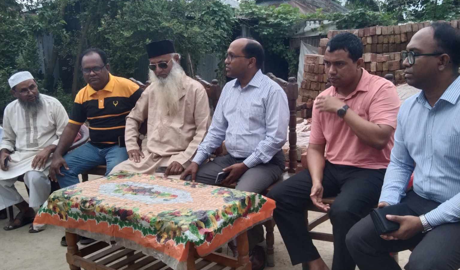 শহীদদের আত্মদান বৃথা যাবে না: জেলা প্রশাসক