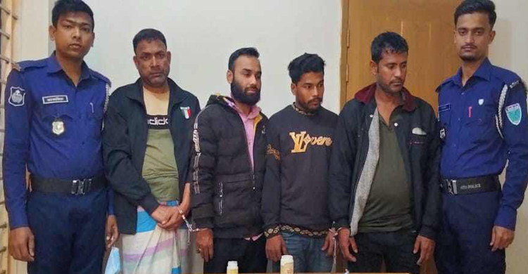 কুলাউড়ায় দেড় শতাধিক ই*য়াবাসহ ৪ ব্যবসায়ী গ্রে প্তা র