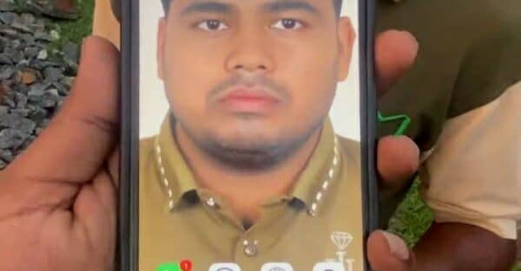 কুলাউড়ায় স্ত্রীর ওপর অ*ভিমান করে ট্রেনের নিচে ঝাঁ*প দিলেন যুবক!
