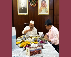 ডিবি অফিসে গয়েশ্বরের মধ্যাহ্নভোজ