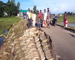 সংস্কারের ৩ মাসেই বেহাল বাদাঘাট-গড়কাটি সড়ক