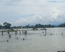 সুনামগঞ্জে কমতে শুরু করেছে পানি