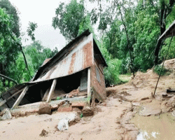 দোয়ারাবাজারে কমছে পানি, বাড়ছে দূর্ভোগ