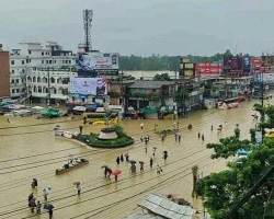 চট্টগ্রাম–কক্সবাজার মহাসড়কে যান চলাচল বন্ধ