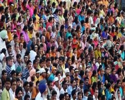 পুরুষের তুলনায় নারীর গড় আয়ু বেশী