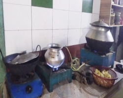 কমলগঞ্জে বায়োগ্যাসে রান্না হচ্ছে তিন বেলা
