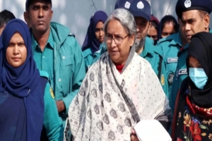 স্বামীর জানাজায় অংশ নিতে ১২ ঘণ্টার প্যারোলে দীপু মনি স্বামীর জানাজায় অংশ নিতে ১২ ঘণ্টার প্যারোলে দীপু মনি