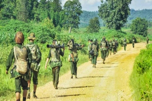 চীন সীমান্তের কাছে মিয়ানমার জান্তা-বিদ্রোহীদের তুমুল সংঘর্ষ